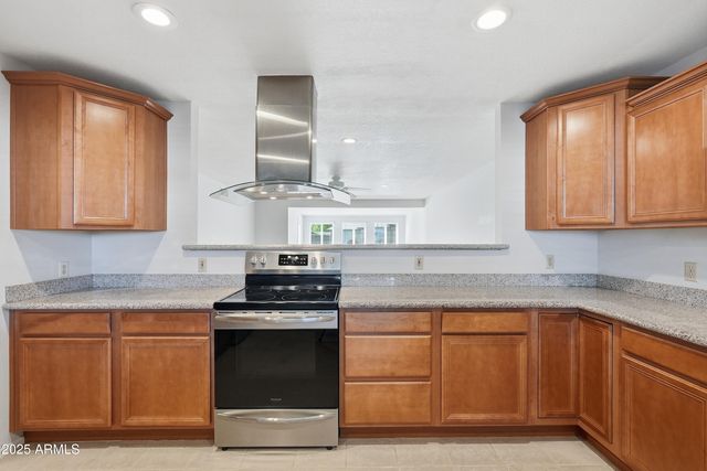 4849 E LAKE POINT Circle, Phoenix, AZ 85044