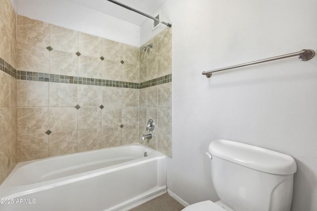 4849 E LAKE POINT Circle, Phoenix, AZ 85044