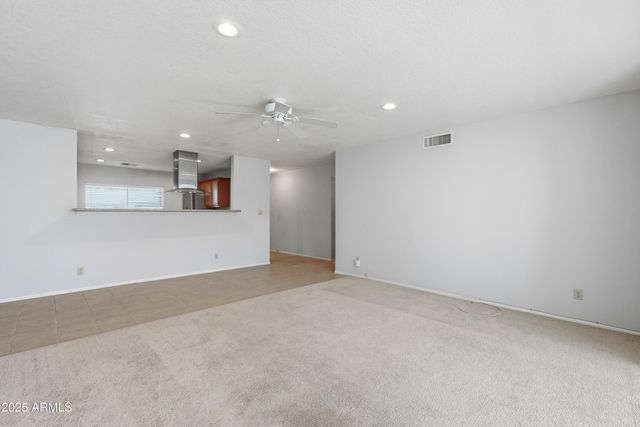 4849 E LAKE POINT Circle, Phoenix, AZ 85044