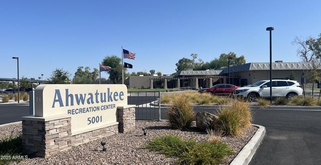 4849 E LAKE POINT Circle, Phoenix, AZ 85044