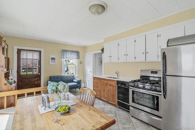 1 William Street, East Northport, NY 11731