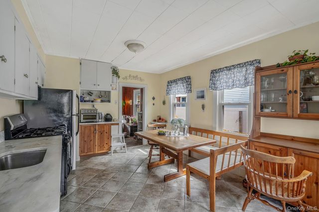 1 William Street, East Northport, NY 11731