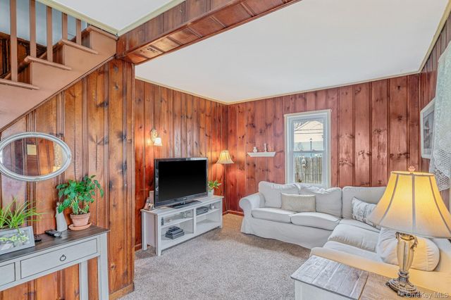 1 William Street, East Northport, NY 11731