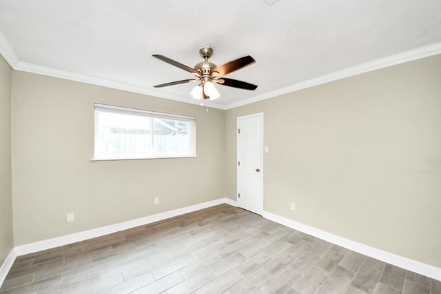 1104 N Heron Drive, Seabrook, TX 77586