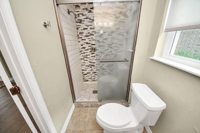 1104 N Heron Drive, Seabrook, TX 77586
