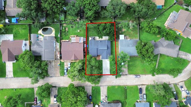 1104 N Heron Drive, Seabrook, TX 77586