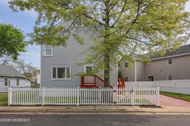 136 Raritan Avenue, Keansburg, NJ 07734
