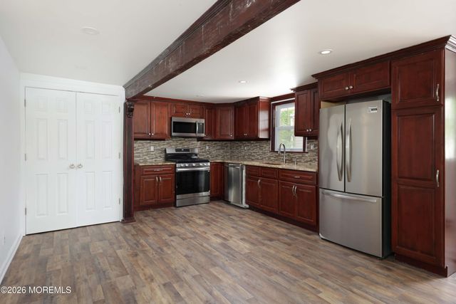 136 Raritan Avenue, Keansburg, NJ 07734