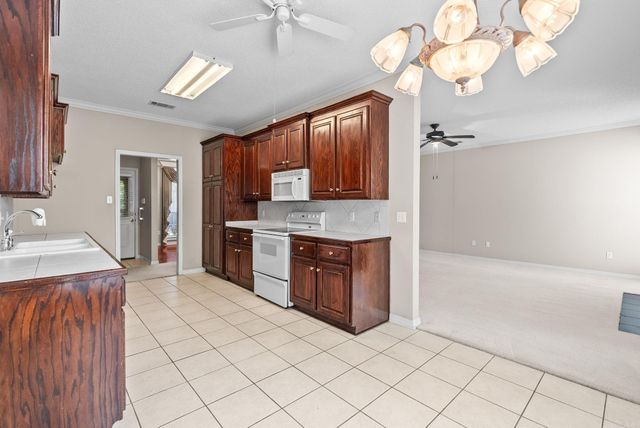 11 WESTFIELD Drive, Little Rock, AR 72210