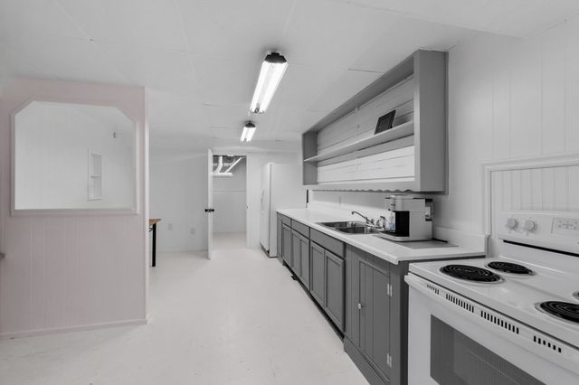 1110 Harmon Creek Rd, Eva, TN 38333