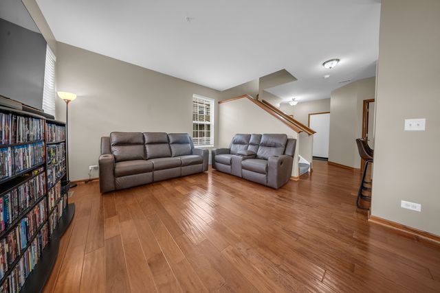 3926 Preston Drive, Yorkville, IL 60560