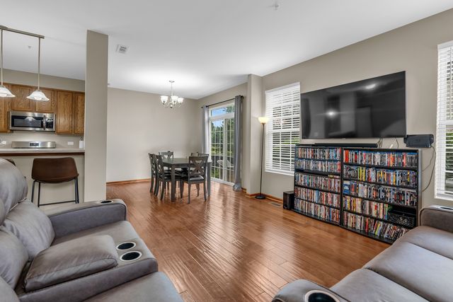 3926 Preston Drive, Yorkville, IL 60560