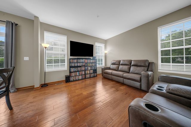 3926 Preston Drive, Yorkville, IL 60560