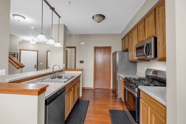 3926 Preston Drive, Yorkville, IL 60560