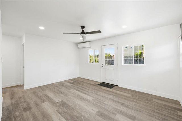 209 Dewitt Ct, Sacramento, CA 95838