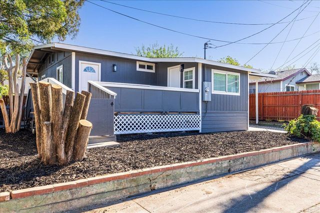 209 Dewitt Ct, Sacramento, CA 95838