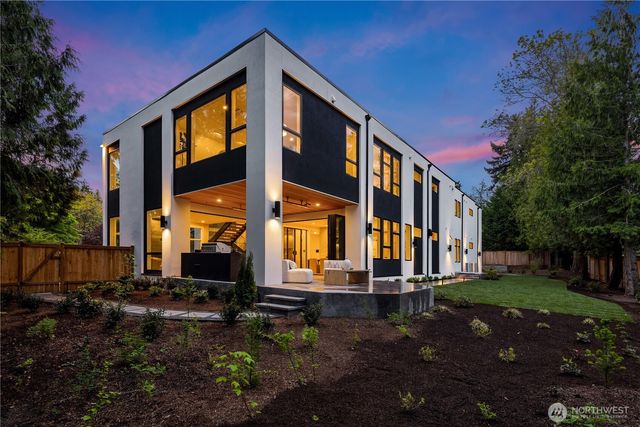 2436 82nd Avenue NE, Medina, WA 98039