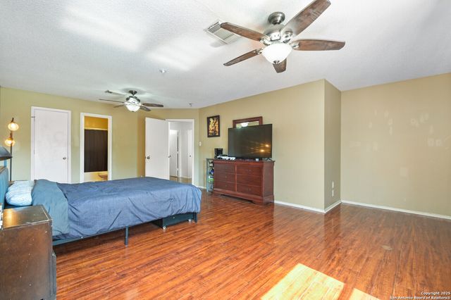 12 WEATHERING CRK, Leon Valley, TX 78238