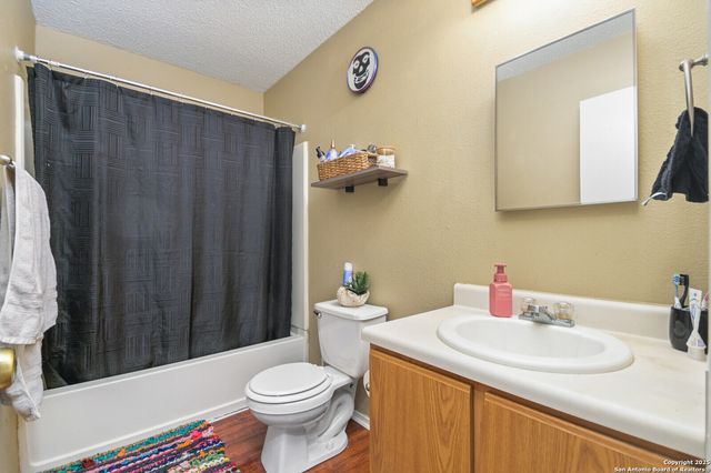 12 WEATHERING CRK, Leon Valley, TX 78238