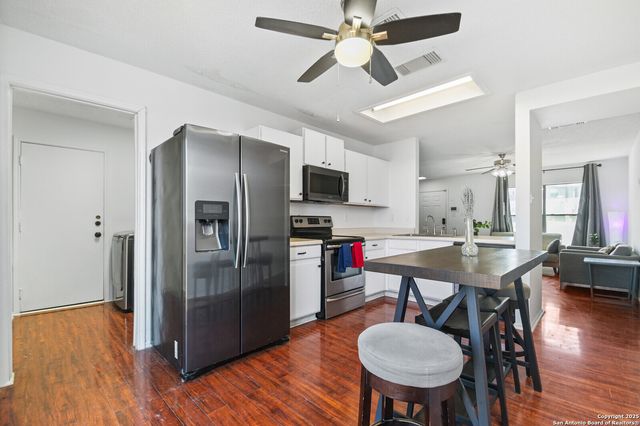 12 WEATHERING CRK, Leon Valley, TX 78238