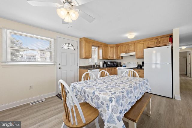 228 E 15TH ST, Long Beach Township, NJ 08008