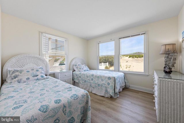 228 E 15TH ST, Long Beach Township, NJ 08008