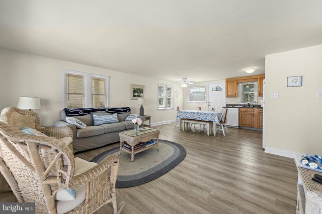 228 E 15TH ST, Long Beach Township, NJ 08008