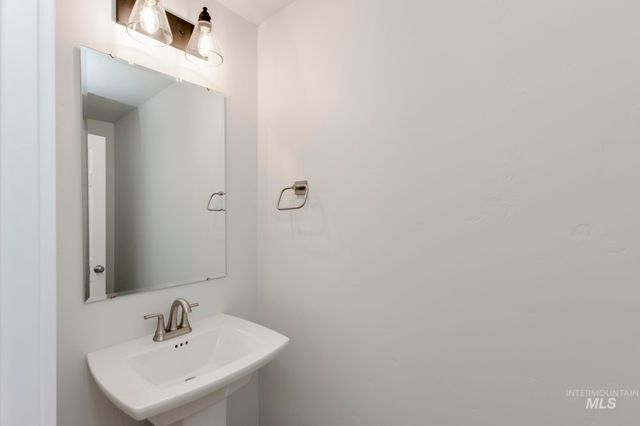 2979 E Mossy Creek Dr, Kuna, ID 83634