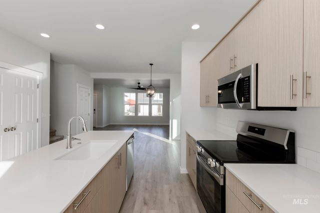 2979 E Mossy Creek Dr, Kuna, ID 83634