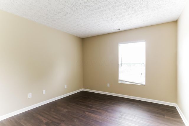 8205 Grant Park Avenue, Blacklick, OH 43004