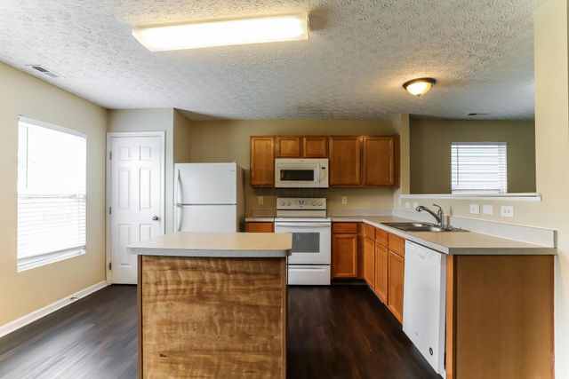 8205 Grant Park Avenue, Blacklick, OH 43004