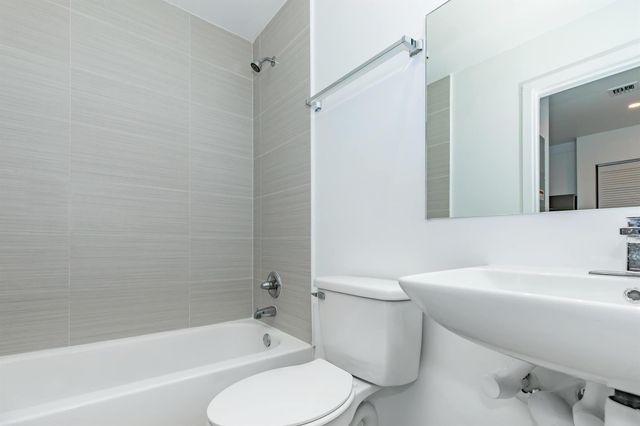 39 NW 7th Avenue 405, Miami, FL 33128