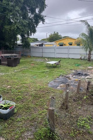 1017 NW 47th Street, Miami, FL 33127