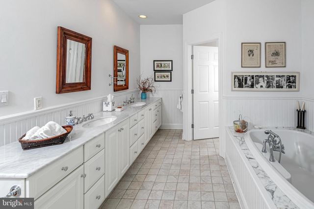 2 WINDERMERE WAY, Princeton, NJ 08540