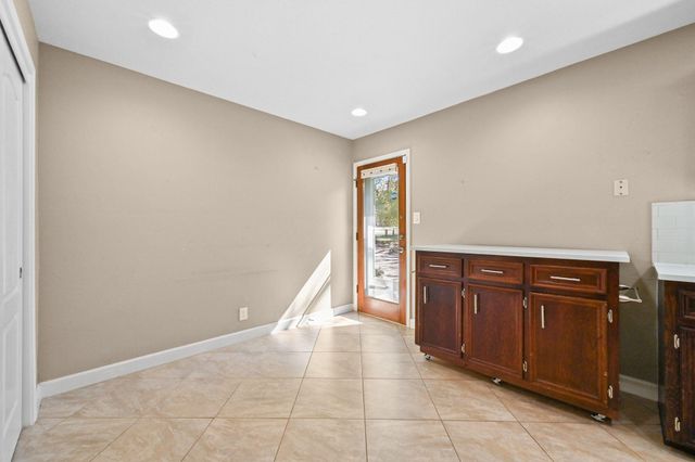 207 Leisurewoods DR, Buda, TX 78610