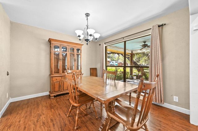 207 Leisurewoods DR, Buda, TX 78610