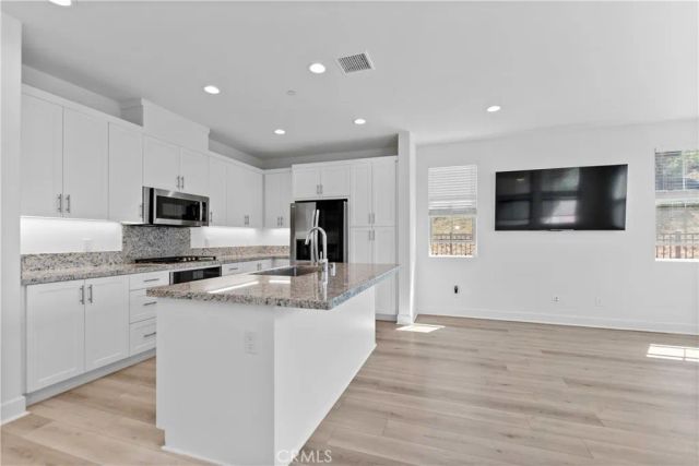 5024 Rexton, Camarillo, CA 93012