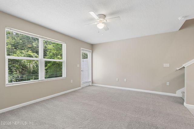 5988 CREEKSIDE CROSSING Drive, Jacksonville, FL 32210