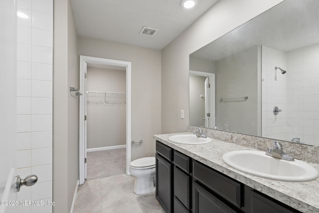 5988 CREEKSIDE CROSSING Drive, Jacksonville, FL 32210