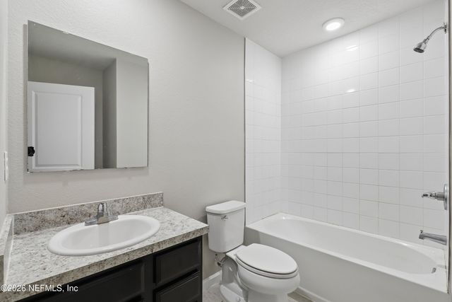 5988 CREEKSIDE CROSSING Drive, Jacksonville, FL 32210