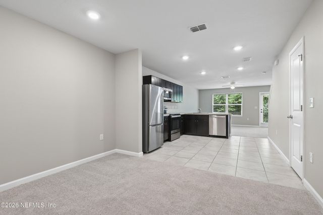 5988 CREEKSIDE CROSSING Drive, Jacksonville, FL 32210