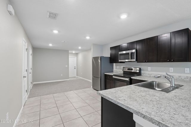 5988 CREEKSIDE CROSSING Drive, Jacksonville, FL 32210