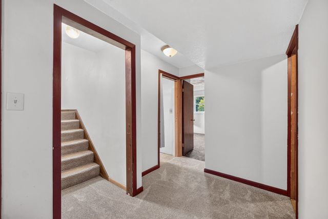 1301 Meadow Drive, Norwalk, IA 50211