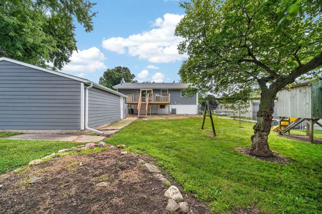 1301 Meadow Drive, Norwalk, IA 50211