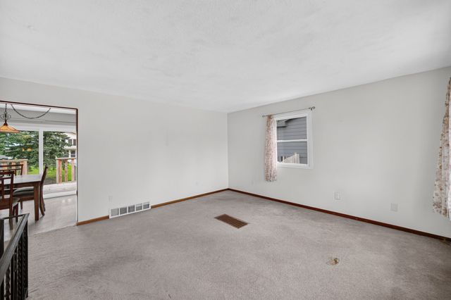 1301 Meadow Drive, Norwalk, IA 50211