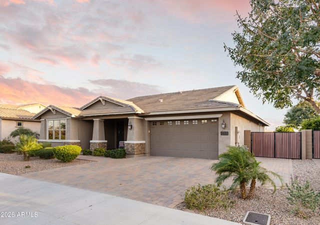 22121 E RUSSET Road, Queen Creek, AZ 85142