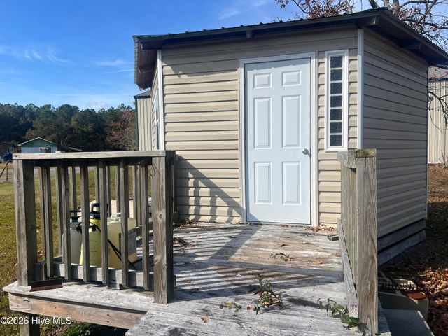 50 Point Avenue, Belhaven, NC 27810