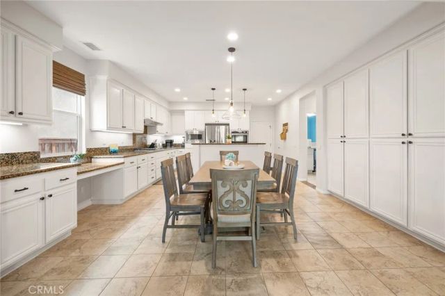 27977 River Shore Court, Menifee, CA 92585