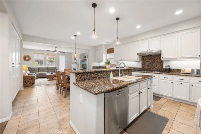 27977 River Shore Court, Menifee, CA 92585
