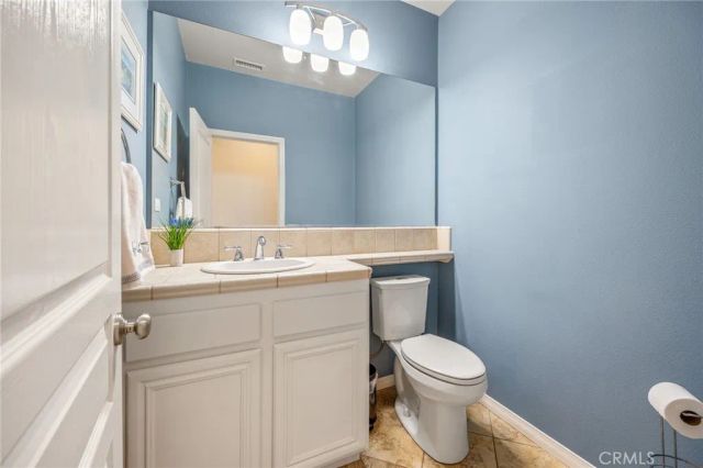 27977 River Shore Court, Menifee, CA 92585